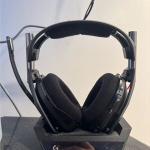 Logitech - A50 Wireless Over-Ear Headset with Plush Ear Cushions